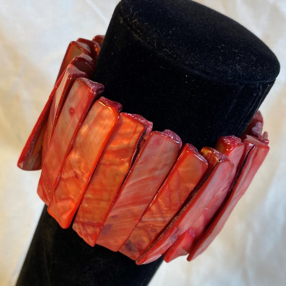 Large Red Mother of Pearl/Shell Stretch Bracelet